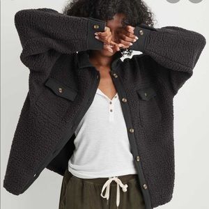 Aerie Cloud Sherpa Jacket size large RARE